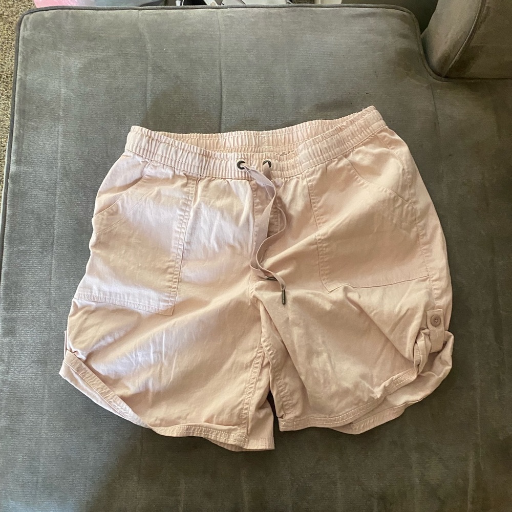 LL Bean Pink women’s shorts Size medium